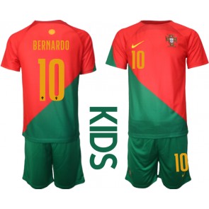 Portugal Bernardo Silva #10 Replika Babytøj Hjemmebanesæt Børn VM 2022 Kortærmet (+ Korte bukser)